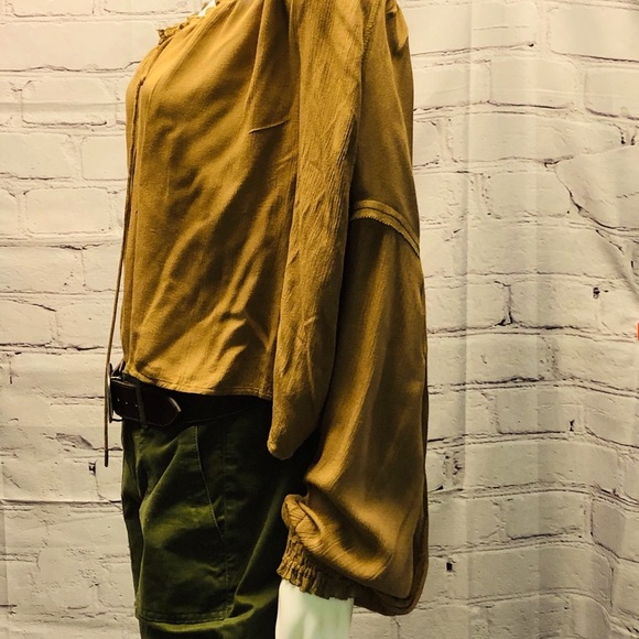 NEW FREE PEOPLE AUTHENTIC PEASANT STYLE FLOWY TOP. CAN BE WORN 2 WAYS - Picture 8 of 16